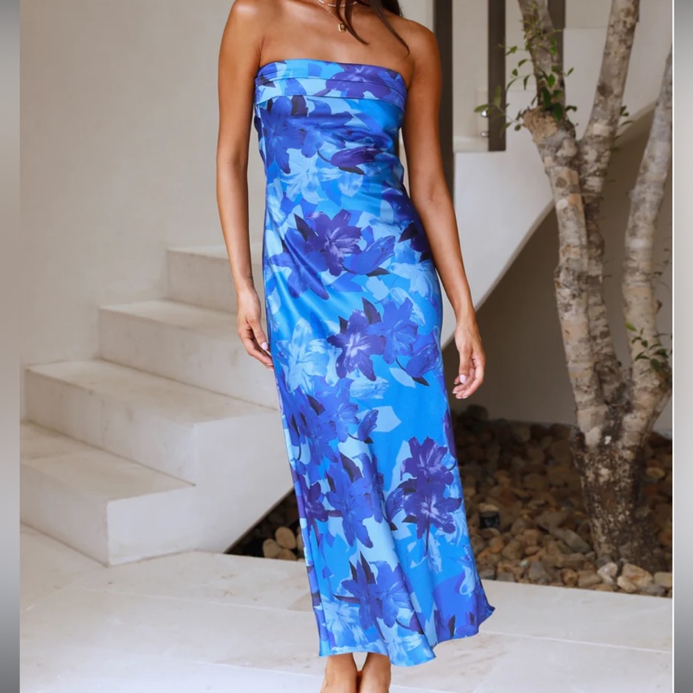 Hello Molly - Beat Pumpin Maxi Dress Blue